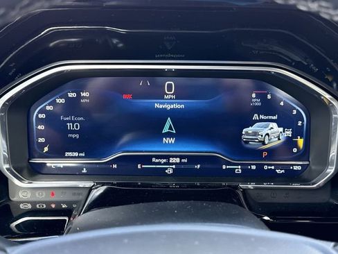 Used 2024 Chevrolet Silverado 1500 High Country w/ High Country Premium Package image 14