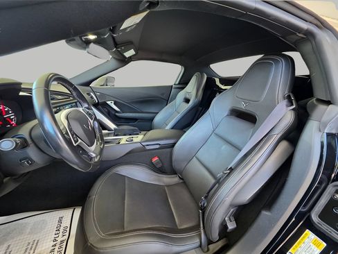 Used 2018 Chevrolet Corvette Stingray Convertible w/ 2LT Preferred Equipment Group RWD image 17