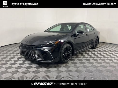New 2026 Toyota Camry SE FWD image 1