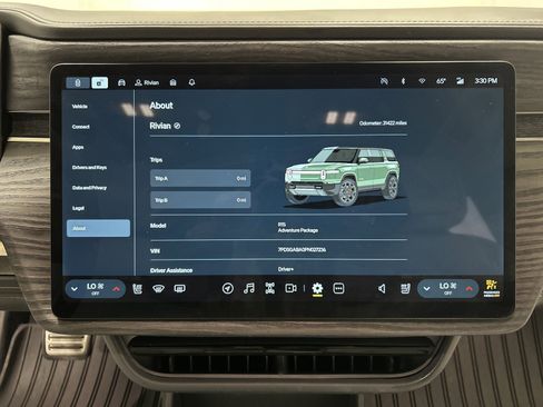 Used 2023 Rivian R1S Adventure image 29