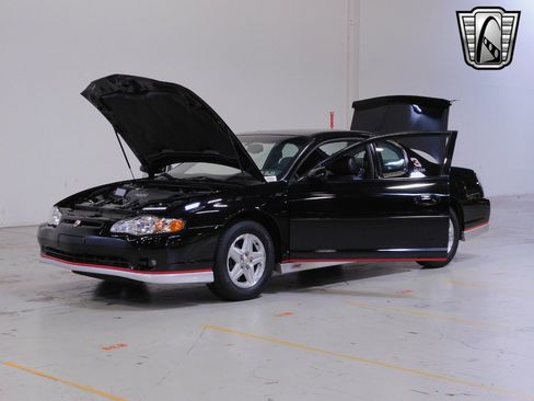 Used 2002 Chevrolet Monte Carlo SS w/ Pace Car Replica Pkg image 15