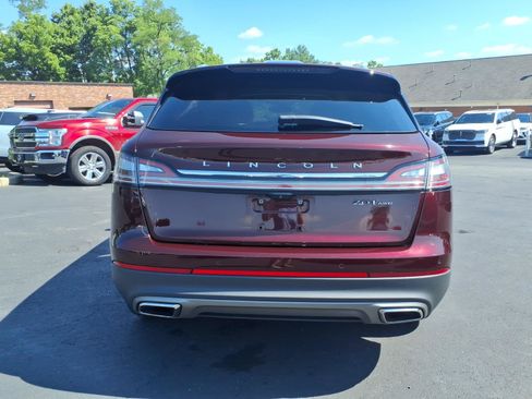 Used 2019 Lincoln Nautilus Select AWD/4WD image 6