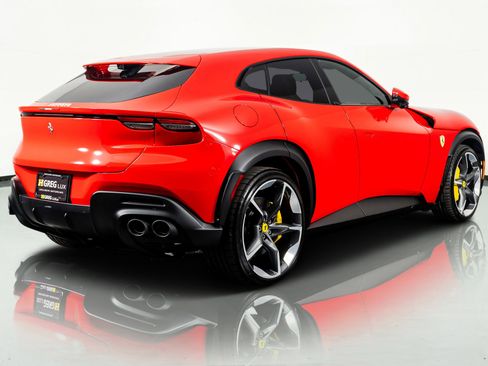Used 2026 Ferrari Purosangue image 10