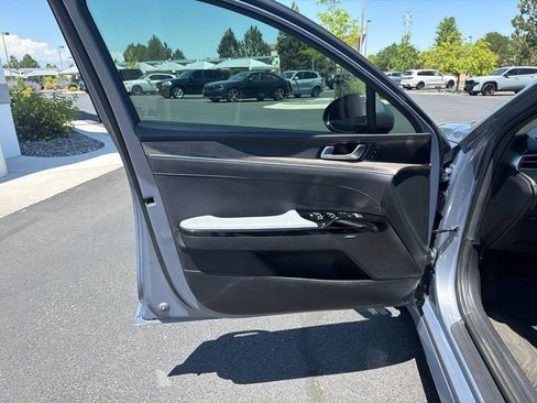 Used 2022 Kia K5 EX w/ EX Premium Package FWD image 9