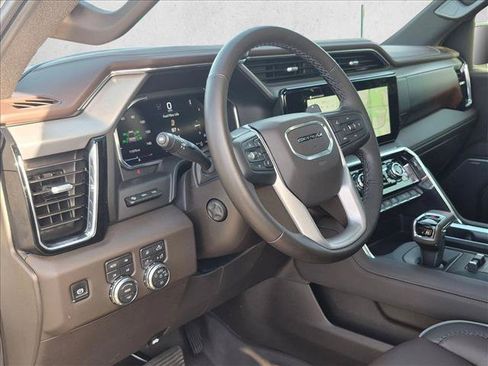 Used 2026 GMC Sierra 1500 Denali w/ Denali Reserve Package AWD/4WD image 5