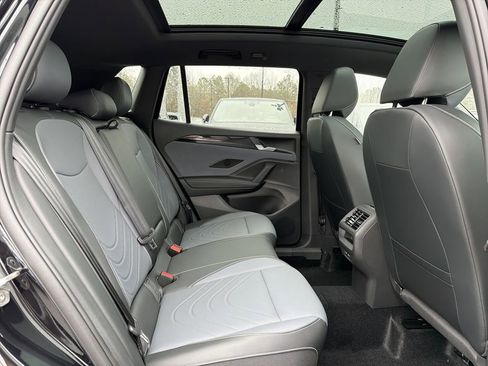 New 2026 Volkswagen Tiguan SE R-Line image 17