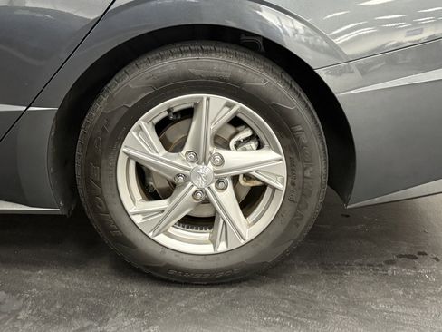 Used 2022 Hyundai Sonata SE image 14