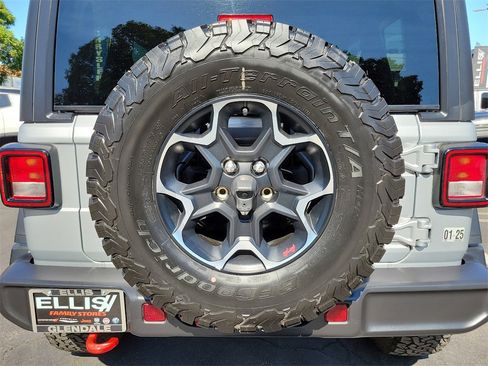 Used 2023 Jeep Wrangler Unlimited Rubicon image 21