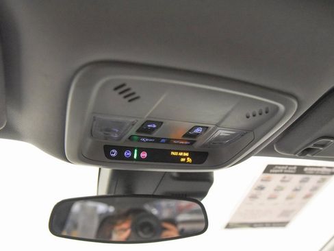 Used 2024 Chevrolet Malibu LT image 30