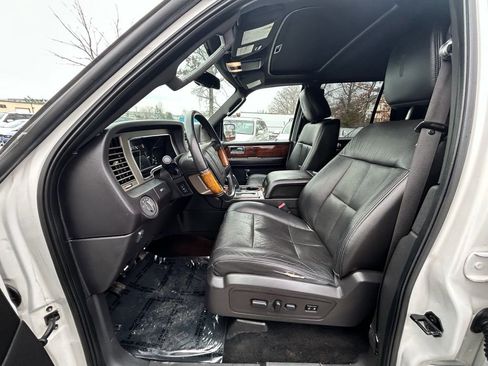 Used 2013 Lincoln Navigator 4WD w/ HD Trailer Tow Pkg image 15