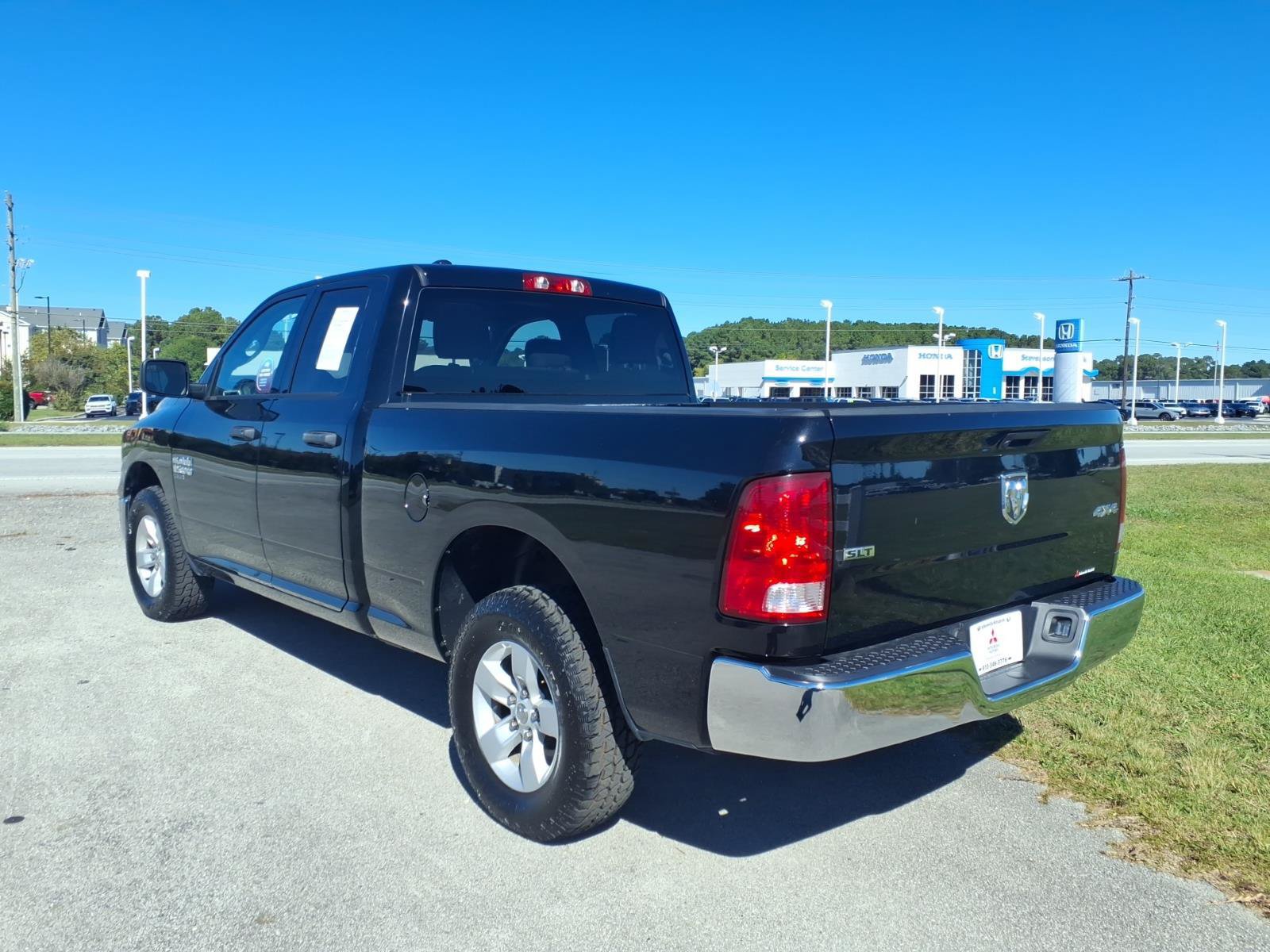 Used 2024 RAM 1500 Classic SLT AWD/4WD image 4