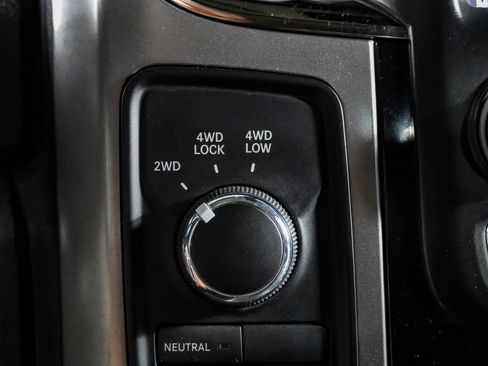 Used 2018 RAM 2500 Laramie w/ Sport Appearance Group AWD/4WD image 25