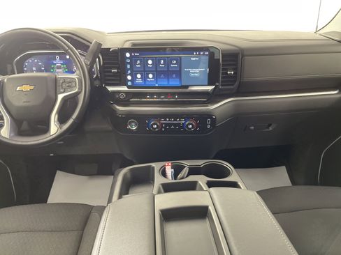 Used 2022 Chevrolet Silverado 1500 LT image 15
