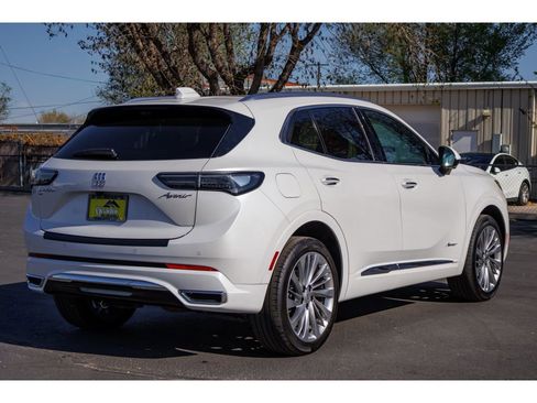 Used 2024 Buick Envision Avenir AWD/4WD image 3