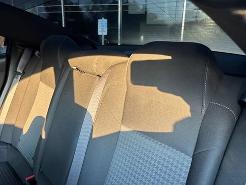 Used 2022 Dodge Charger R/T RWD image 8