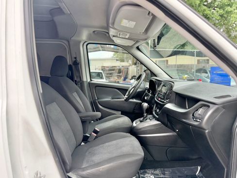 Used 2018 RAM ProMaster City Tradesman FWD image 10