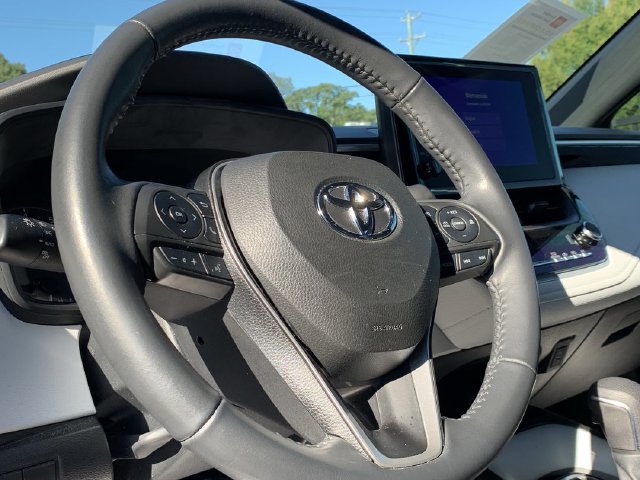 Certified 2023 Toyota Corolla SE FWD image 19