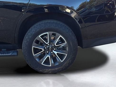 Used 2024 Chevrolet Tahoe Z71 w/ Luxury Package image 14