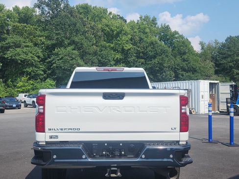 Used 2025 Chevrolet Silverado 2500 LT w/ All Star Edition AWD/4WD image 4