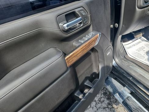 Used 2022 Chevrolet Silverado 2500 High Country AWD/4WD image 11