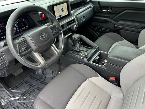Used 2026 Toyota Tacoma TRD Off-Road AWD/4WD image 10