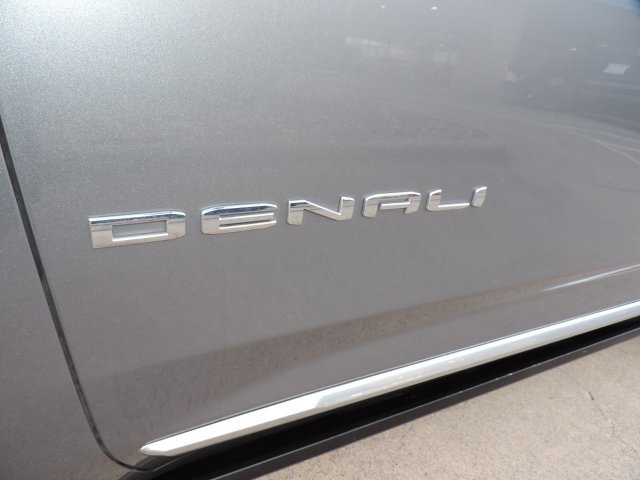 Used 2021 GMC Yukon Denali AWD/4WD image 11