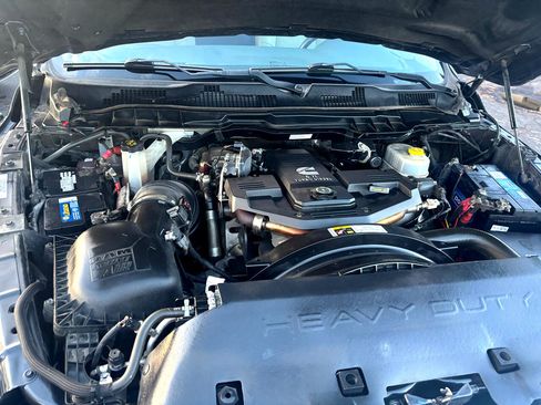 Used 2017 RAM 2500 Tradesman w/ Chrome Appearance Group image 13