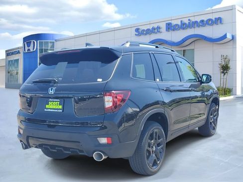 Certified 2024 Honda Passport Black Edition image 4