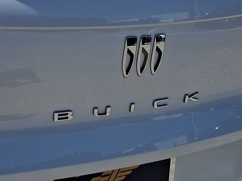 Used 2025 Buick Envista Avenir FWD image 33