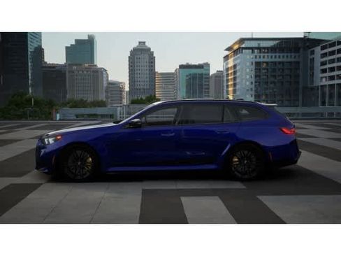 New 2027 BMW M5 Touring image 4