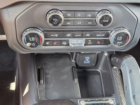 New 2025 Ford Bronco Raptor w/ Interior Carbon Fiber Pack AWD/4WD image 18