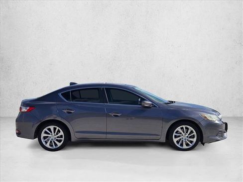 Used 2017 Acura ILX FWD image 3