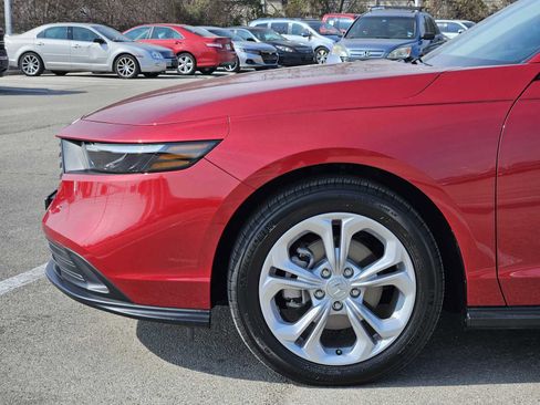 Certified 2025 Honda Accord LX image 8