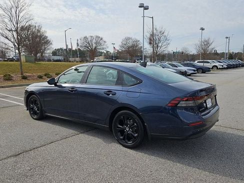 Used 2025 Honda Accord SE image 4