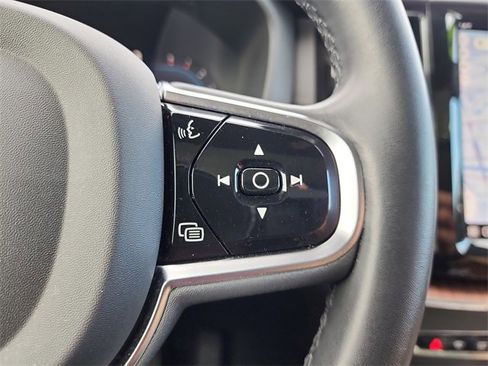 Used 2023 Volvo XC60 B5 Ultimate image 27