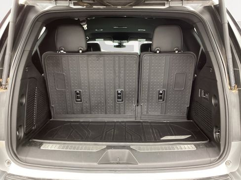 Used 2022 Chevrolet Tahoe RST w/ Sport Performance Package image 16