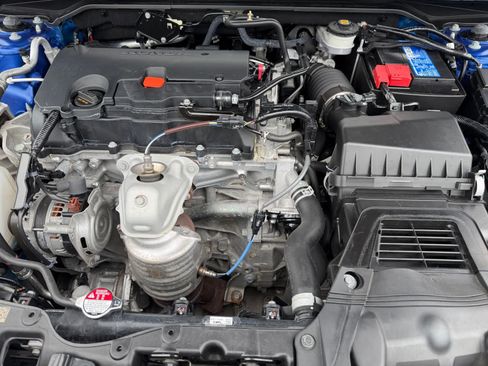 Used 2024 Honda Civic Sport image 8