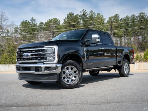 New 2026 Ford F250 Lariat w/ Lariat Ultimate Package image 3