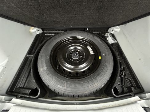 Used 2018 Jeep Compass Latitude w/ Popular Equipment Group image 10