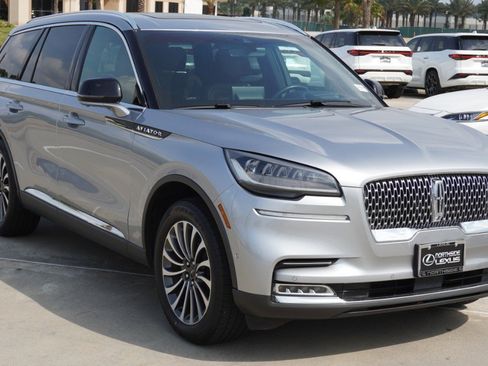 Used 2021 Lincoln Aviator Reserve w/ Equipment Group 201A image 4