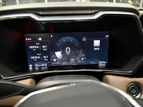 Used 2025 GMC Canyon Denali image 32