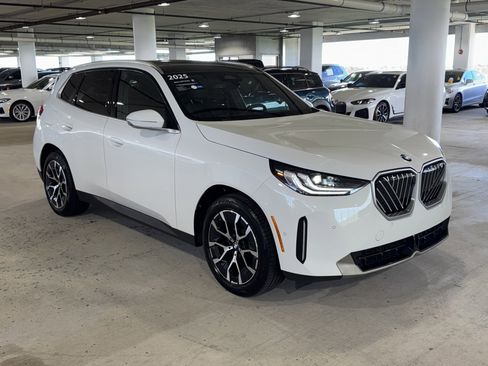 Certified 2025 BMW X3 xDrive30i w/ Premium Package image 1