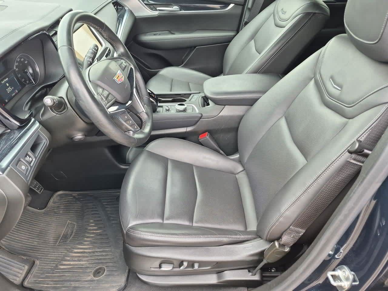 Used 2025 Cadillac XT5 Premium Luxury AWD/4WD image 16