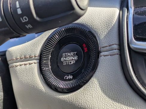 Used 2024 Jeep Compass Limited image 26