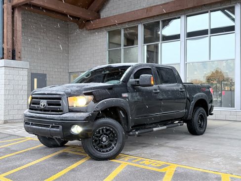 Used 2012 Toyota Tundra 4x4 CrewMax image 1