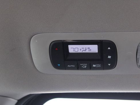 Used 2016 Honda Odyssey SE image 29