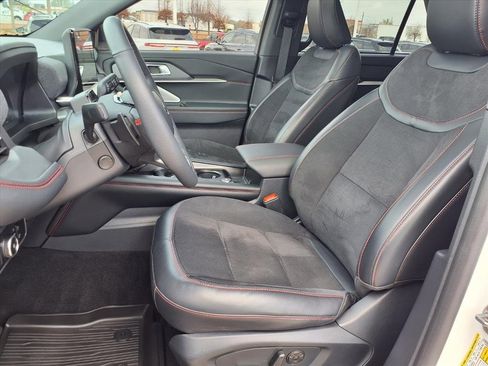 Used 2025 Ford Explorer ST image 22