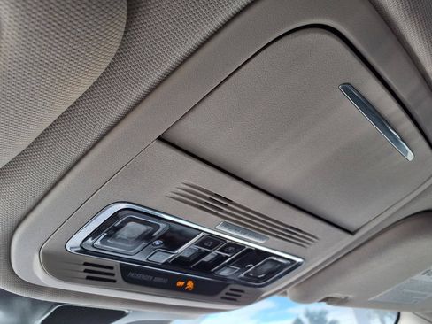 Used 2022 Lincoln Aviator Reserve w/ Equipment Group 201A RWD image 20