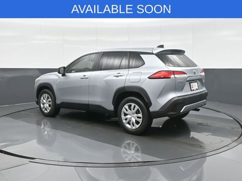 Used 2022 Toyota Corolla Cross L AWD/4WD image 5