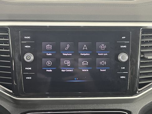 Used 2023 Volkswagen Atlas SE image 15